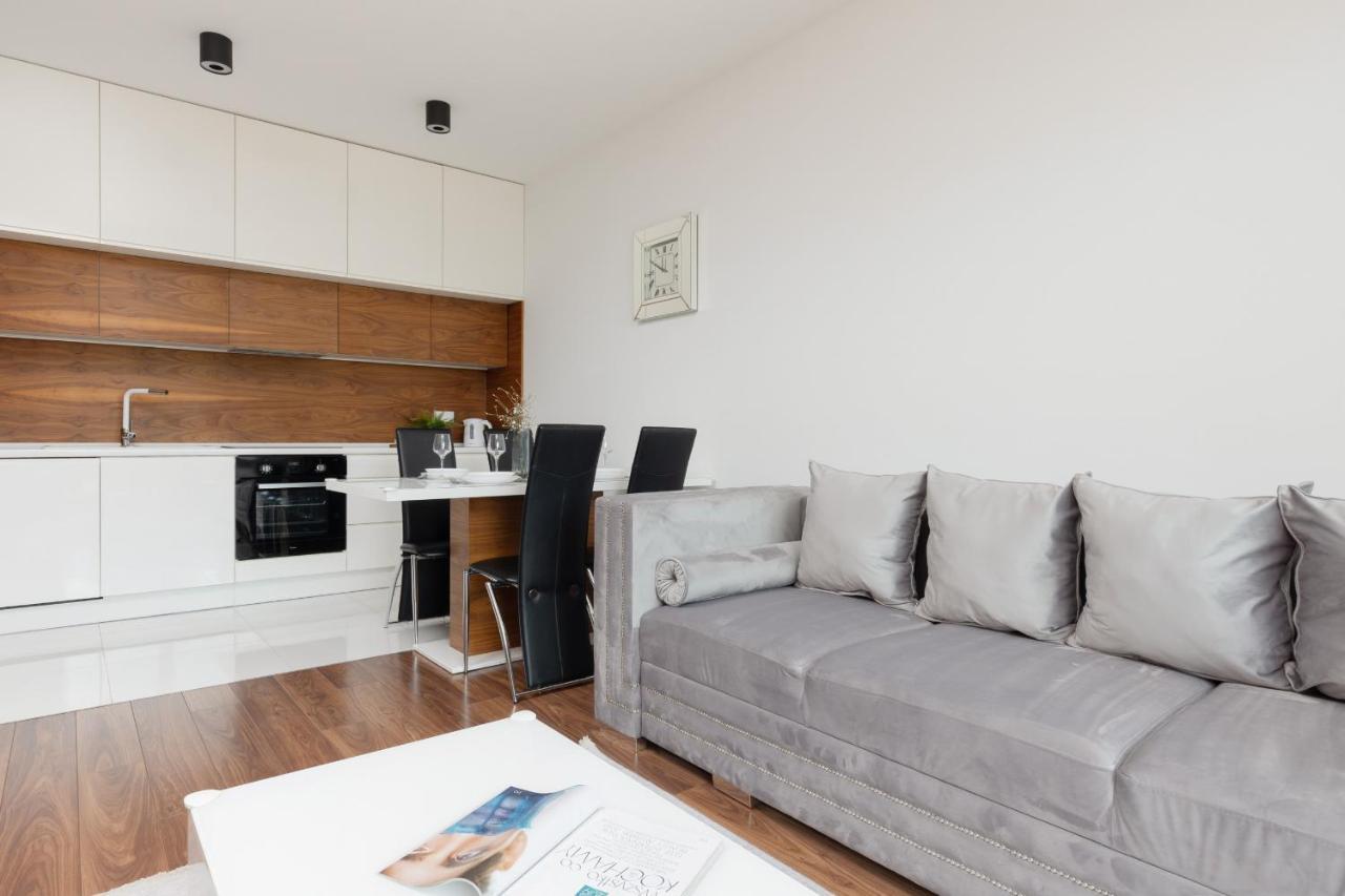 Glamorous Wilanow Apartment By Renters Warszawa Eksteriør billede