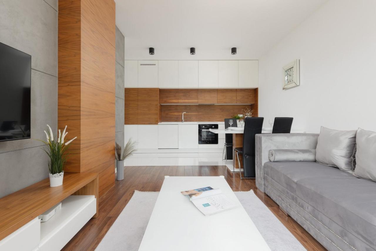Glamorous Wilanow Apartment By Renters Warszawa Eksteriør billede